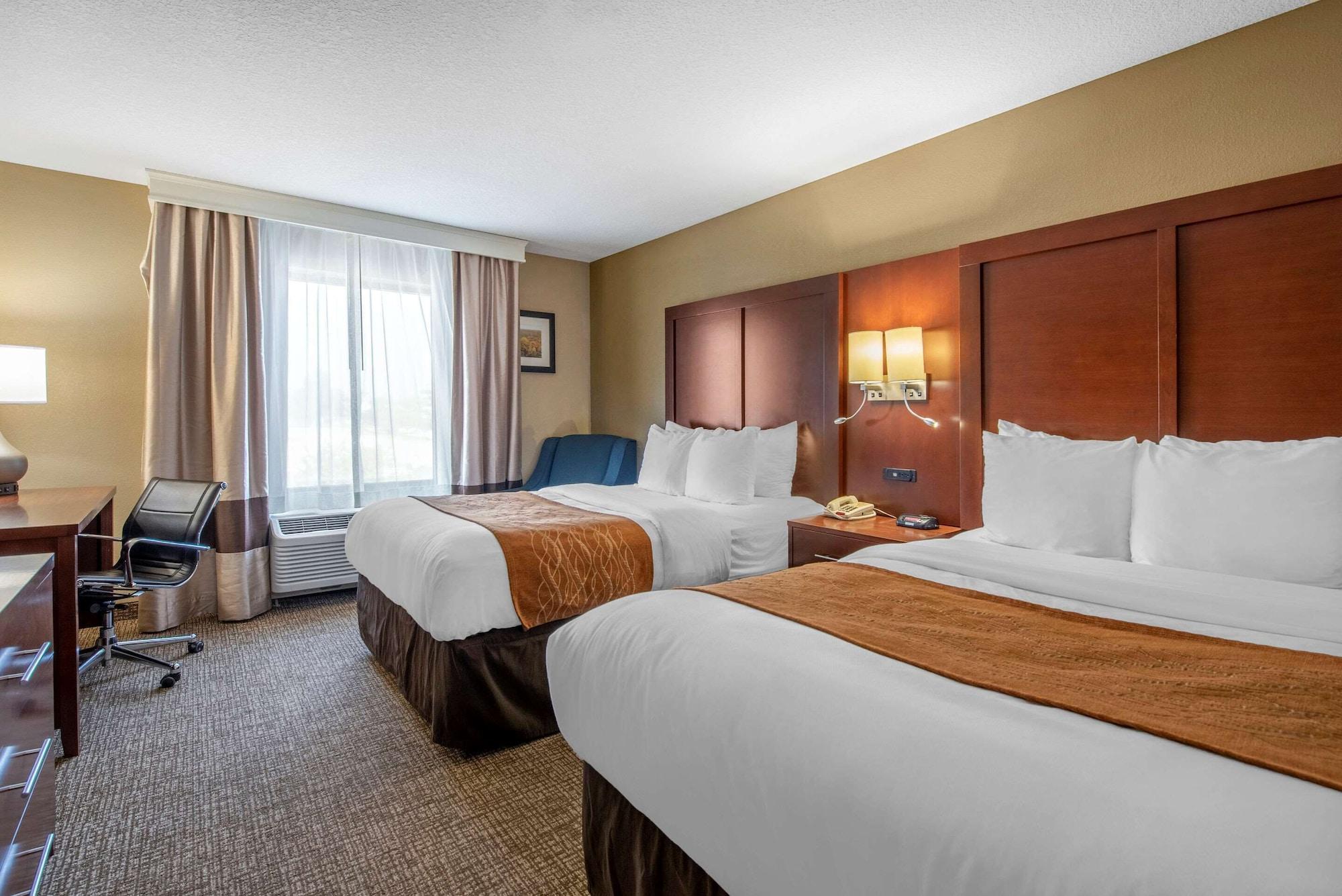 Comfort Inn & Suites Мънси Екстериор снимка